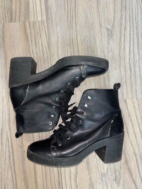 Steve Madden Black Lace-Up Platform Block Heel Ankle Boots
